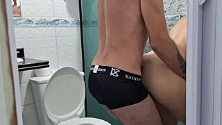 Teen 18+ Masturbates in Usa Shower with Partner