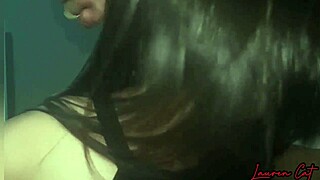 damn, watch this morena rebolando and taking a hot cumshot in her mouth-laurencat!