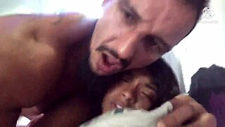 comi a namorada do meu amigo na pele e gozei na boca dela a safada engoliu tudo e falou q com ele ela nunca fez isso � deixou eu filmar jasmine santanna