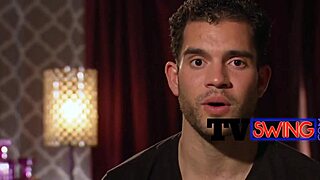 Bu şımarık swinger hatunlar grup seks zevkinde yüksek sesle inliyor