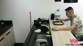 Empregada Novinha Sucks My Huge Cock in Hardcore Amateur Scene