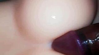 uhh, tryin’ my big ass silicone toy, its wild crazy!