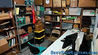 Real high definition video of an amateur teen getting a facial