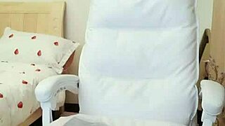 Vietnamese couple chats online while engaging in steamy solo sex play.