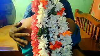 hey, ever seen tamil jasmine aunty squeeze her massive boobs like this?