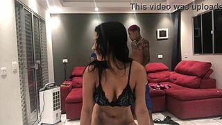 I watched the hot Brazilian novinha dancing in thong for the maloqueiros.