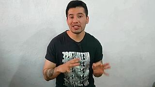 Hombre Maduro De 40 Años Es Penetrado En Una Fiesta Por Jovencito Twink Vergonzoso Dotado De 21Cm Y Ahora Le Da El Culo Siempre Relato Sexual