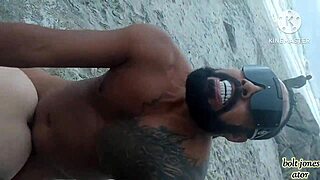 Moreno Tatuado Drills Blonde from São Paulo on Beach with Fada Mel