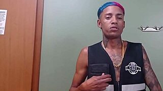 Novinha Angel Dinizz in a Hot RJ Party Scene