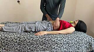 I got a full body massage from a rich Delhi girl in Hindi porn.