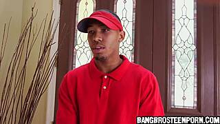 She Got a Big Dick Pizza Delivered - Teen Screams!