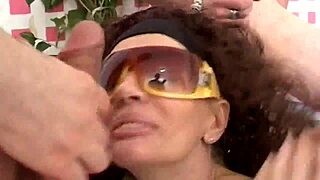 my wife is so horny, she wants to suck cock and rub it on her pussy