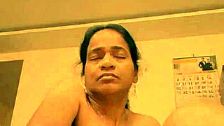 Old man licks Saipriya's pussy and fucks her 😏