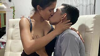 J'ai passé un après-midi incroyable au parc qui s'est terminé par du sexe anal avec Emilis la salope latina