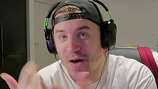 peter parker gets exposed in cosplay therapy