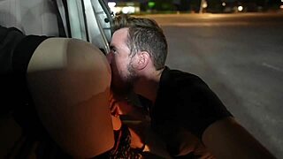 पब्लिक में गांड चाटो? हां, घर पर और चुदाई भी