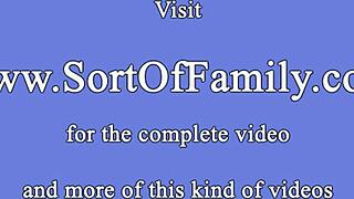 Aku Tak Percaya Aku Naik Kontol Stepdaddy Macam Ni, Dia Besar Gila!