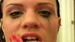 Pornstar Addi Tongue Showers