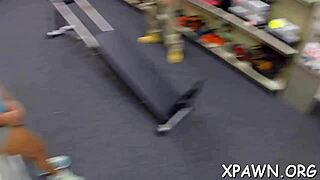 bimbo engages in activities in the shop with amateurs.