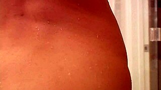 Pornstar Addi Tongue Showers