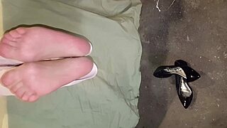 intimissimaskype webcam shows intimate milf fetish moments