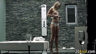 Plavuša kaže, daj mi to hardcore anal sad sa rimdžobom
