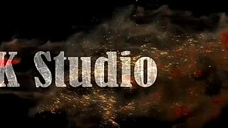 lilith liber håndterer stor pik i stram teen 18+ røv