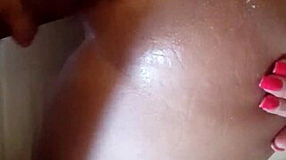 I love watchin' amateur sex. It's so excitin'! 😏