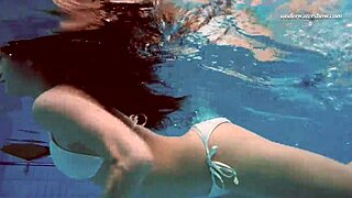 Big Ass Granny, How Do You Take Such Hard Fucking with That Sexy Body?