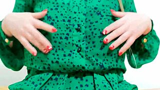 Hot Girl Strips Sexy Dress, Moaning Loud in Public Solo Ride