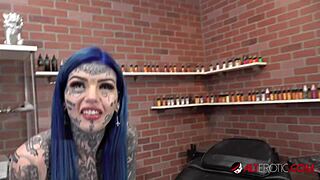 Man, Australian beauty Amber Luke just got a fresh nose tattoo!