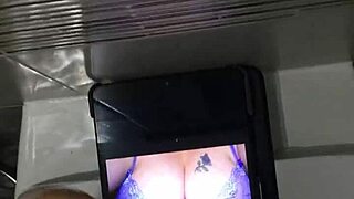 Texas mature brunette receives cumtribute on her big tits and ass from big cocks!