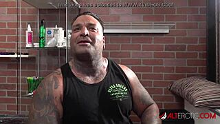 Man, Australian beauty Amber Luke just got a fresh nose tattoo!