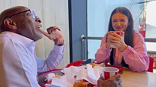 Black Man Offered to Fuck My Ass, I Couldn't Say No