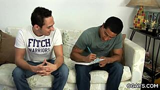 amateur dude sucks a latino cock in this casual encounter