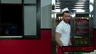 Wanna know how hunks master handling big dicks?