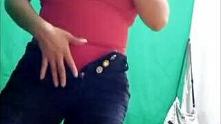 Busty amateur slut seeks hot males for fucking fantasies