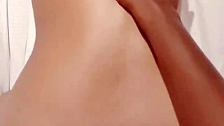 A guest fucks the sexy hotel receptionist