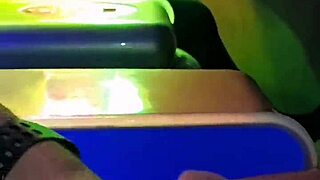 milf slut in solarium sucks hard cock