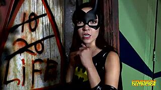batgirl gets fucked and cumshot in trailer