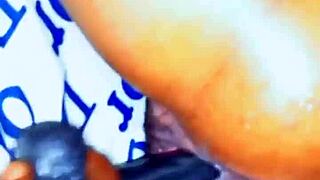 oloshoboyfriend - hijab milf gave me a different feeling as she handles my black cock, it was oiled and first time