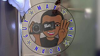 Akira teases me with her pussy until i cum on her ass 😍