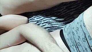 Mutual masturbation turned into an intimate homemade close-up with a sexy milf couple