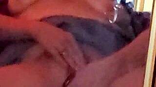 Kassandra Storm, uhh, doin’ gypsy sexxx tarot readin’