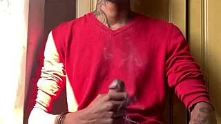 Hey, black ebony babe smokes while jerking off oberon 😏