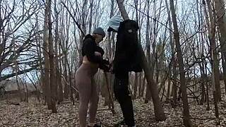 topless thick girl enjoys oral activities in the park