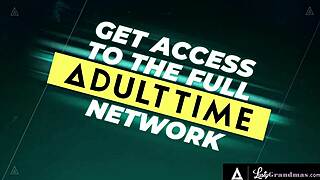 a argentina wanted to play in the gloryhole, sucking my dick until cum in her mouth