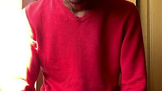 Hey, black ebony babe smokes while jerking off oberon 😏