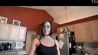 OMG, impregnating my sexy step aunt Helena Price, part 1 is wild! 😍