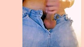 This gay guy masturbates his big cock on webcam